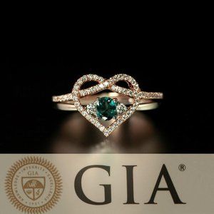 Elegant Natural Alexandrite Diamond 18k Multitone Gold 2-Piece Engagement Ring